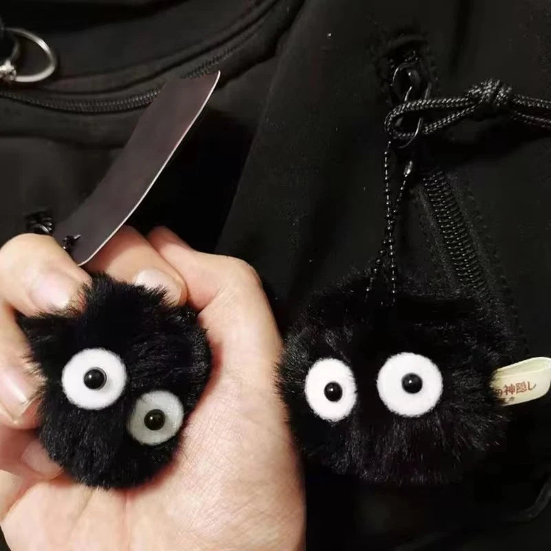 千と千尋の神隠し (Spirited Away) Soot Sprite Black Pompom Pendant