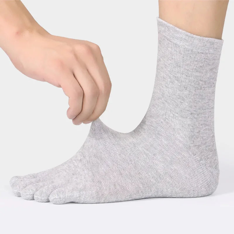 東十一郎 (Dong Shi Yi Lang) 五趾襪 (Five-Toe Socks)