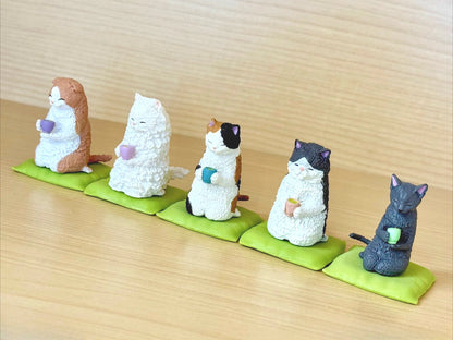 YELL capsule toys cute kawaii perfect day for relaxing with cat having tea Russian Blue Persian Cat Scottish Fold Neko figures