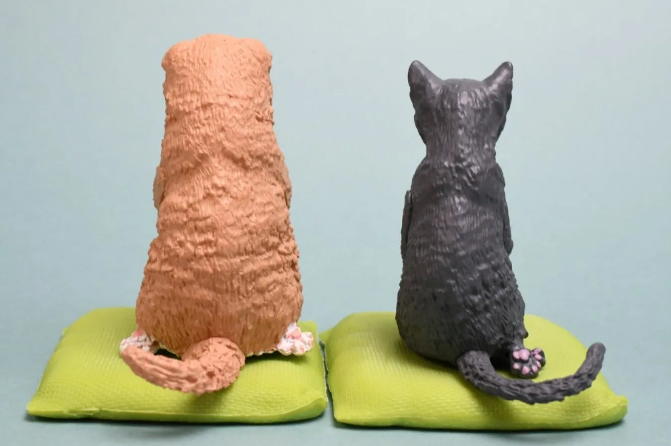 YELL capsule toys cute kawaii perfect day for relaxing with cat having tea Russian Blue Persian Cat Scottish Fold Neko figures