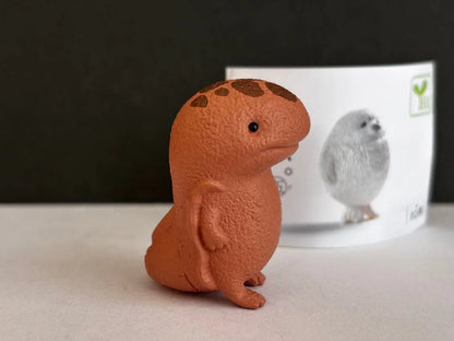 YELL KYOMU Part 5 Intensely Staring Animal Figurine