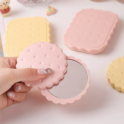 Versa. Q Pastel Cookie Folding Mirror with Comb