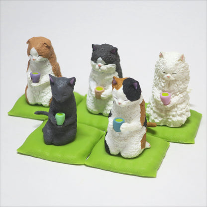 YELL capsule toys cute kawaii perfect day for relaxing with cat having tea Russian Blue Persian Cat Scottish Fold Neko figures