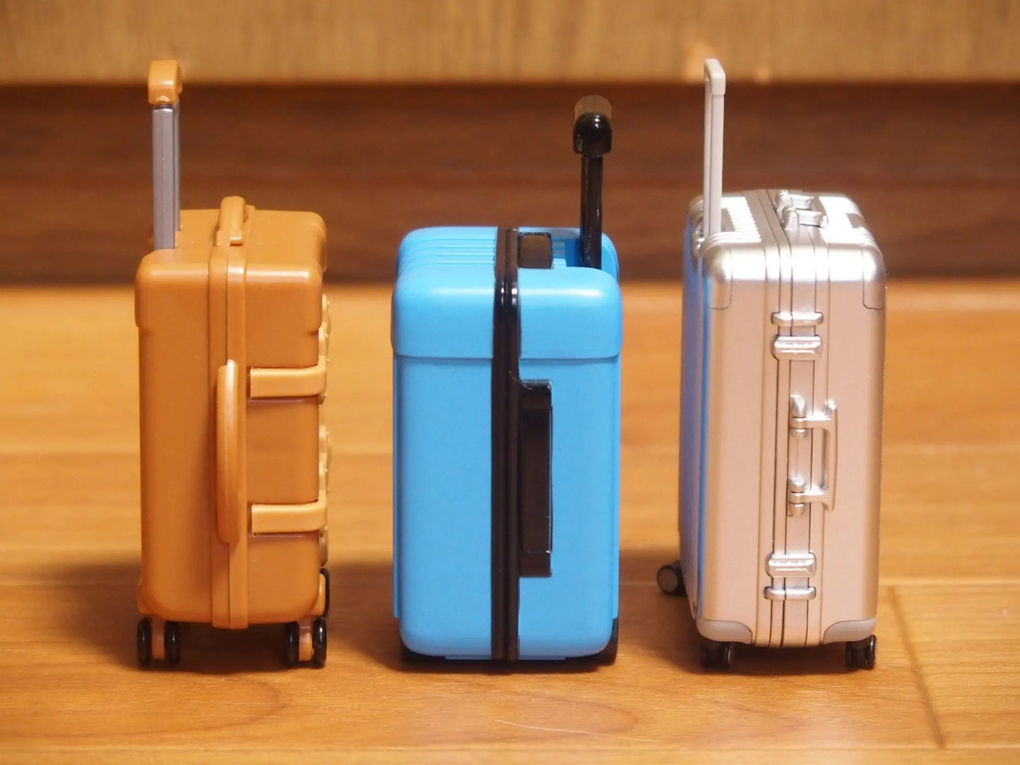 Qualia Pullback Runaway Suitcase