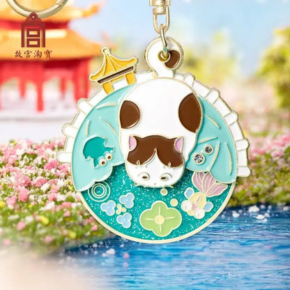 故宫淘宝 (Forbidden City Taobao) 360° Turning Palace Cat Keychain