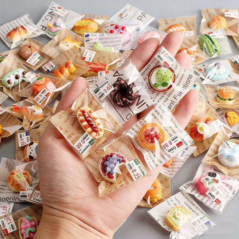 TONG HAI Miniature Pastry Squishy Randomized Bulk